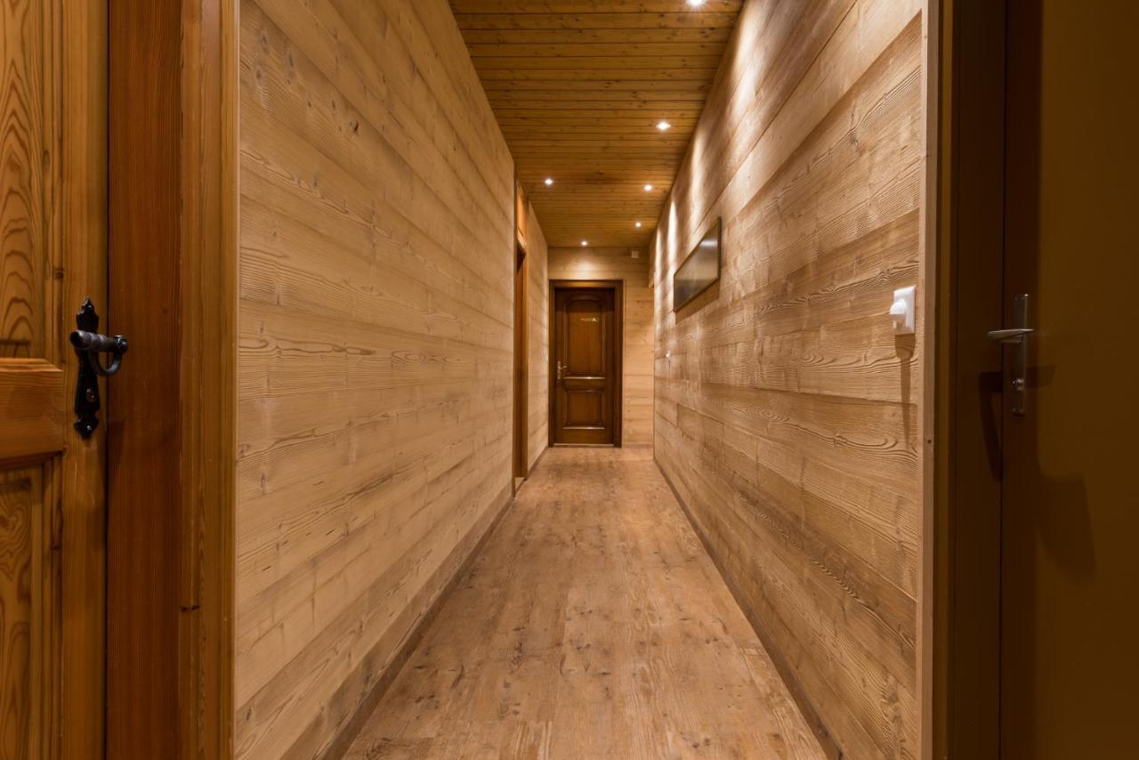 Swiss Chalet-Style Hotel Walliser Spycher Riederalp Exterior photo